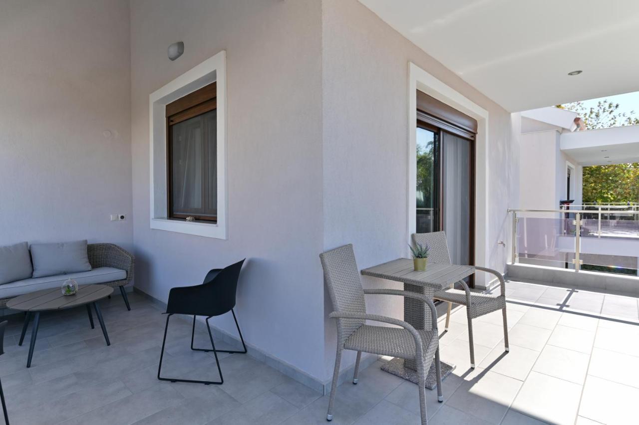 Kalli'S Apartments Nikiti  Dış mekan fotoğraf